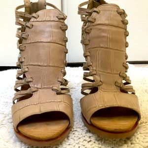 Max studio heels leather upper ankle high. 10m. Great shape. Worn twice